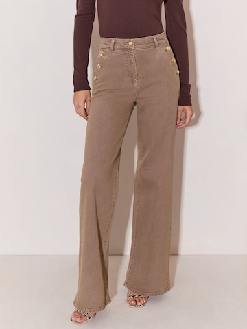 Lipsy Wide leg Jeans in Beige