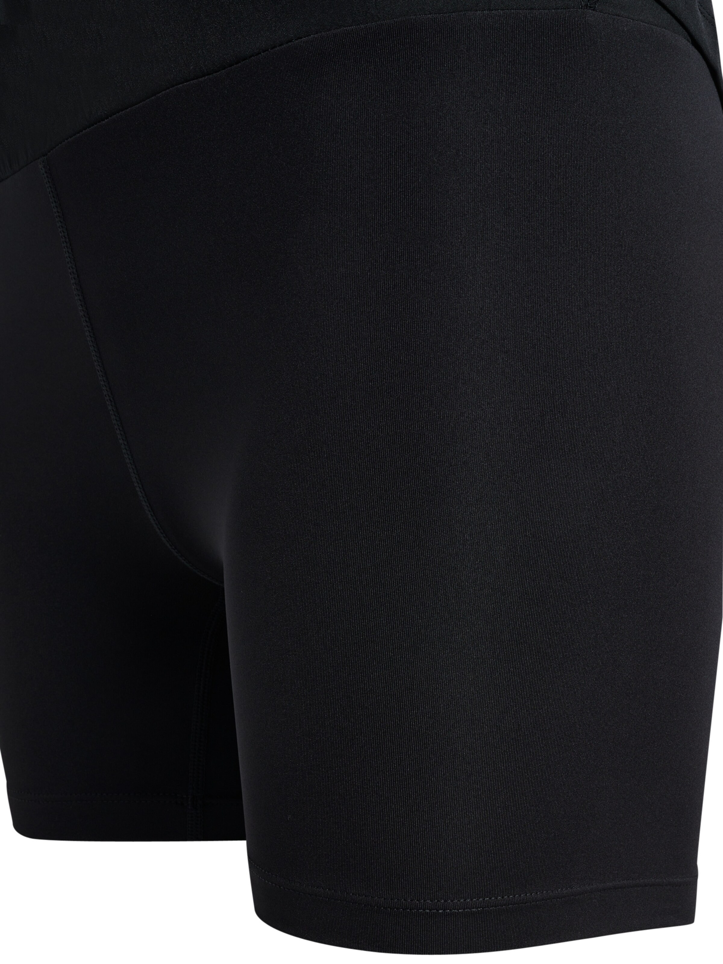 Hummel Athletic Skorts in Black