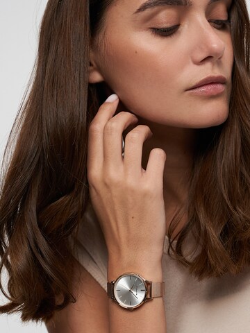 Montre à affichage analogique Tamaris en or : devant