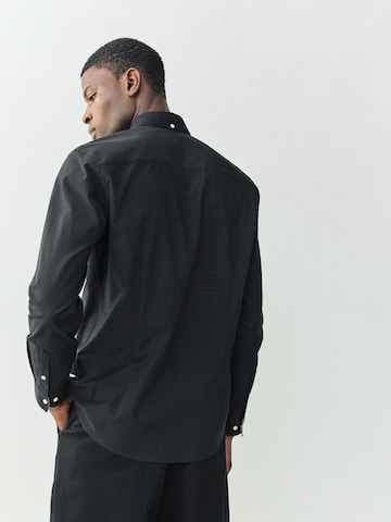 Coupe regular Chemise Next en noir