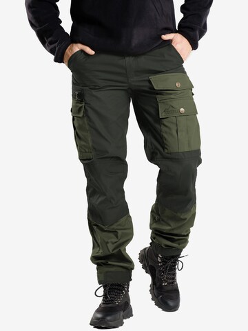 Regular Pantalon outdoor 'Leviathan' normani en vert