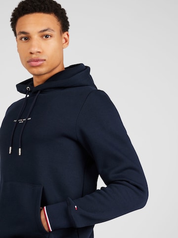 TOMMY HILFIGER Sweatshirt i blå