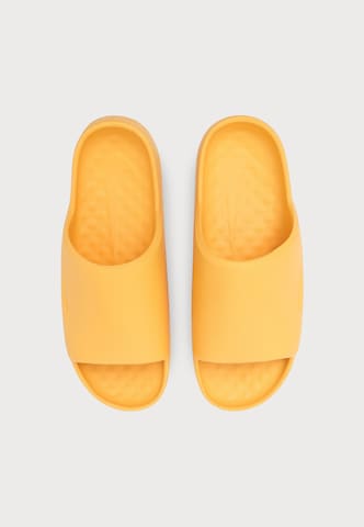 Nike Sportswear Plätu 'CALM 2.0', värv kollane