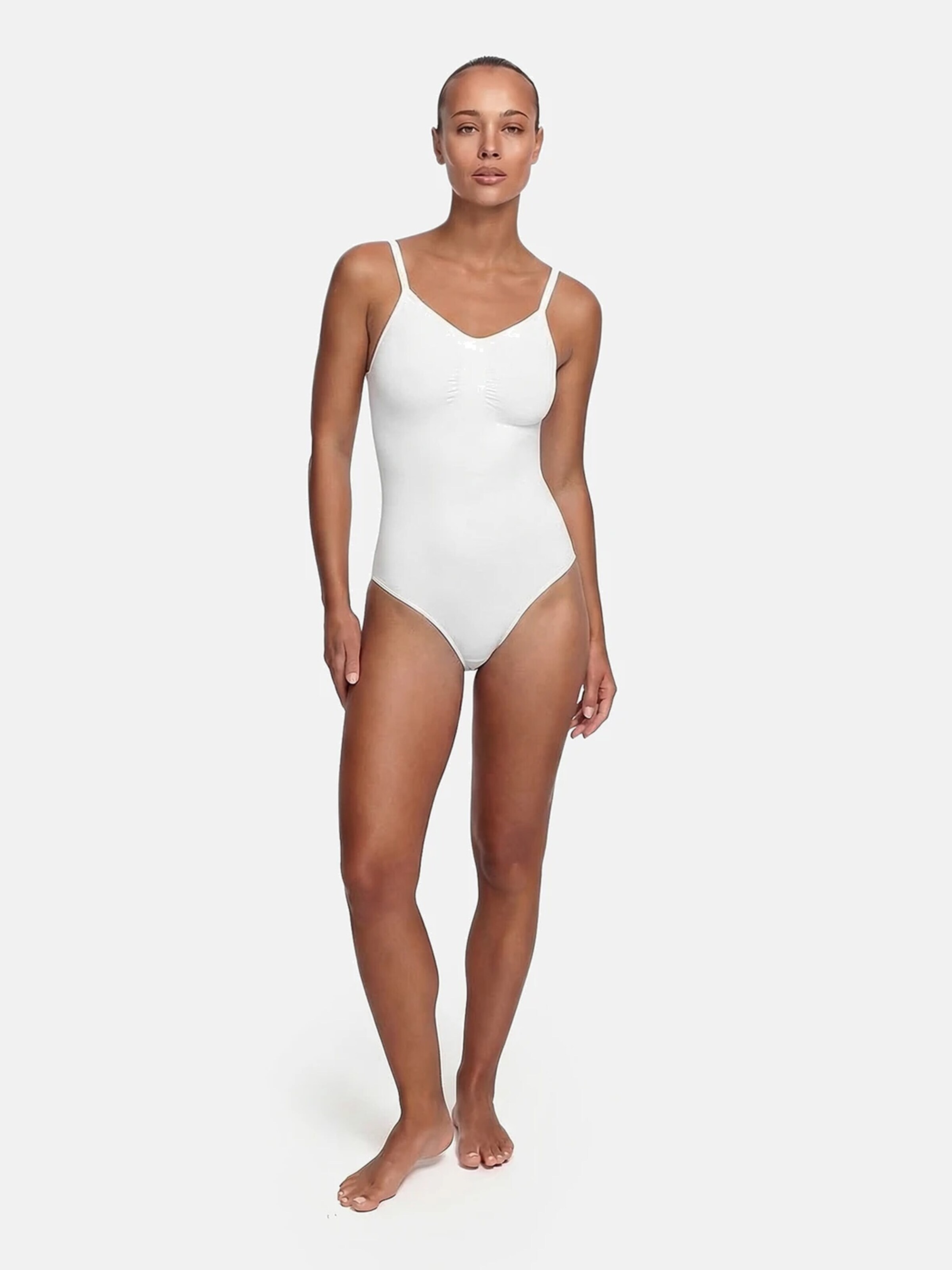 Body modelant 'Sculpting Shapewear mit String' cfab (formerly creamy fabrics) en blanc