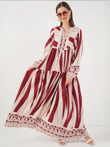 Abito di Bigdart in rosso: frontale