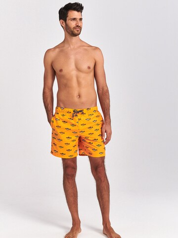 Shiwi Badeshorts 'GO FISH' i orange