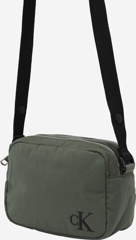 Calvin Klein Jeans Crossbody bag in Green: front