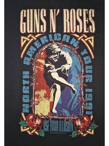 GUNS N' ROSES - Camiseta 'Guns N´ Roses Use Your Illution album inspired T-Shirt' en negro