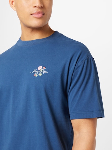 Abercrombie & Fitch T-shirt i blå
