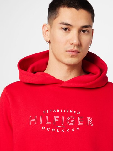 TOMMY HILFIGER Sweatshirt in Rot