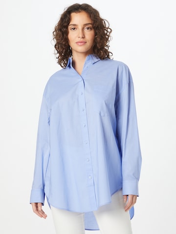 COMMA Blouse in Blue: front