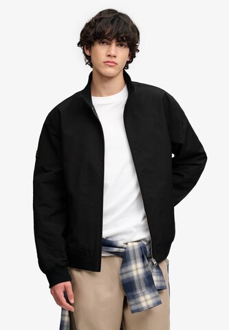 Superdry & Co - Chaqueta de entretiempo 'CAMPUS' en negro