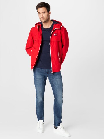 Tommy Jeans Φθινοπωρινό και ανοιξιάτικο μπουφάν 'Chicago' σε κόκκινο