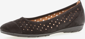 GABOR Ballet Flats in Black: front