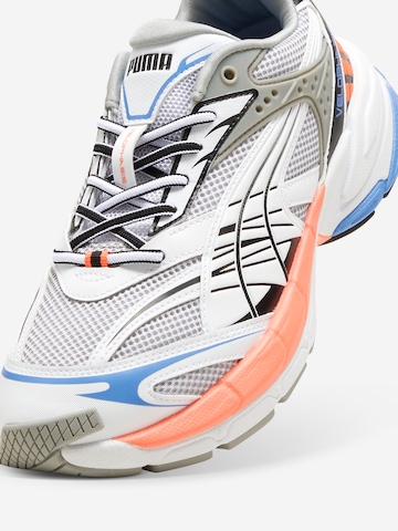 Baskets basses 'Velophasis Bliss' PUMA en blanc