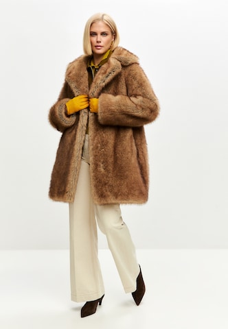 CESARE GASPARI Winter coat in Brown