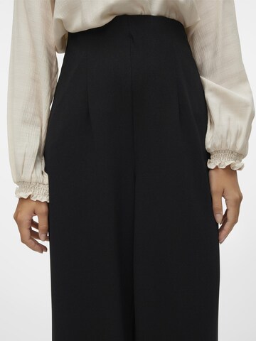 Wide Leg Pantalon à pince VERO MODA en noir