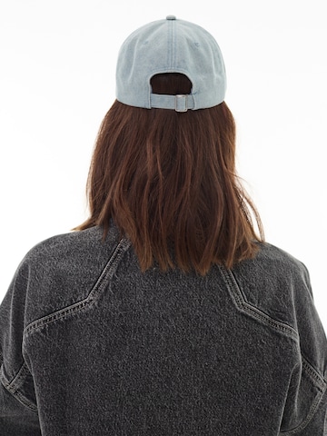 ABOUT YOU x Laura Giurcanu Cap 'Katrin' in Blue