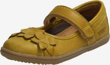 Vado Flats in Yellow: front