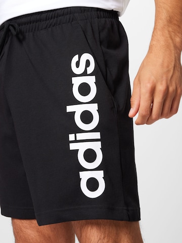 Regular Pantalon de sport 'Aeroready Essentials Linear Logo' ADIDAS SPORTSWEAR en noir