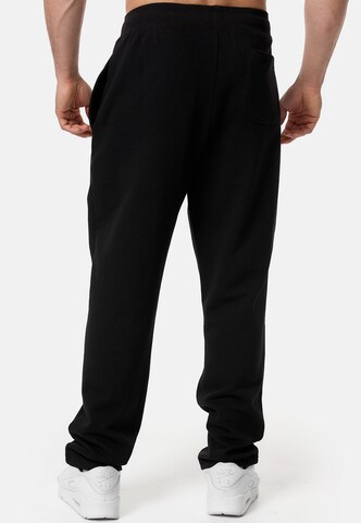 Tapout Tapered Sports trousers in Black