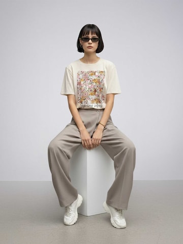 Maglia extra large 'Leafletic Women’s Crew Neck T-Shirt' di LEAFLETIC in colori misti