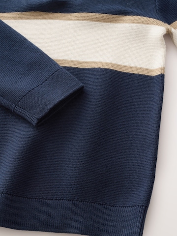 Next Sweater in Blue
