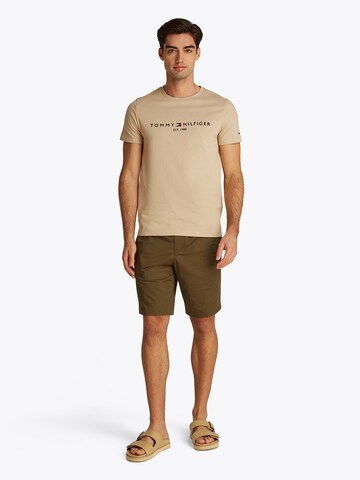 Regular fit Maglietta di TOMMY HILFIGER in marrone