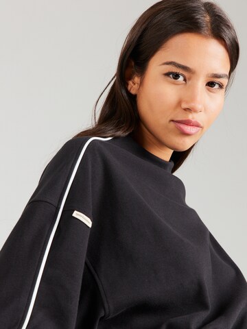 Nike Sportswear Shirt in Zwart