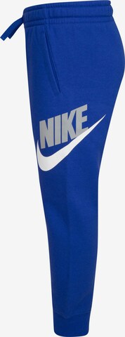 Nike Sportswear Tapered Sporthose in Blau