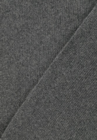 pilka Bickley + Mitchell Šalikas