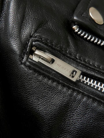 THE ODDS Between-season jacket 'Carbon Matte Leather Jacket Women/ LMTD Edition' in Black: front