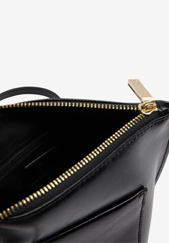 RISA Handbag in Black