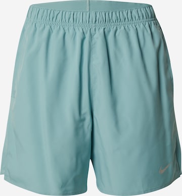 NIKE Regular Urheiluhousut 'CHALLENGER' värissä vihreä: etupuoli