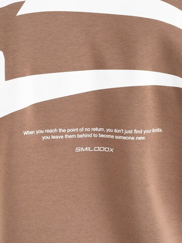 Smilodox Sweatshirt in Bruin