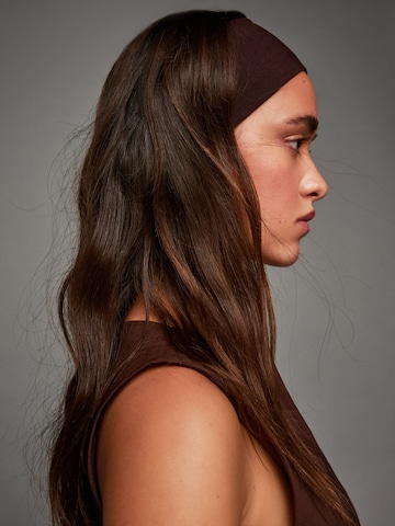 Bershka Hårsmykke i brun