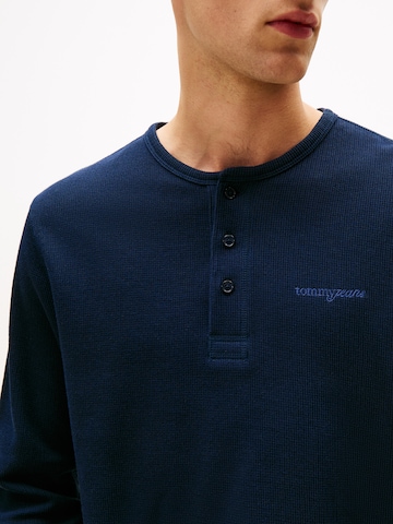 Tricou de la Tommy Jeans pe albastru
