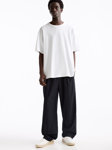 Pull&Bear Wide leg Pleat-Front Pants in Blue