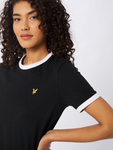 Tricou 'Ringer' de la Lyle & Scott pe negru