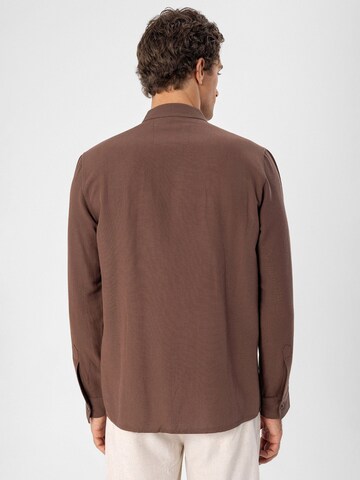 Regular fit Camicia di Antioch in marrone