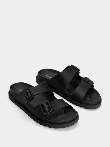 Pull&Bear Sandal in Black