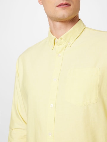 ESPRIT Regular fit Button Up Shirt in Yellow