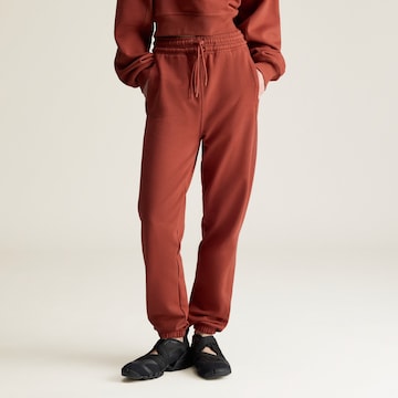 ADIDAS BY STELLA MCCARTNEYTapered Sportske hlače - smeđa boja: prednji dio