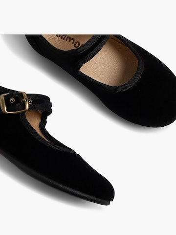 Pisamonas - Zapatos bajos en negro