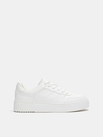 Baskets basses Pull&Bear en blanc