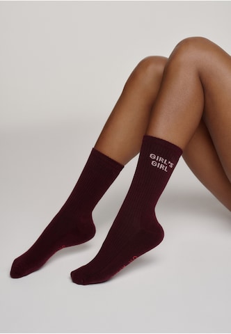 OH APRIL - Calcetines 'Girl's Girl' en marrón