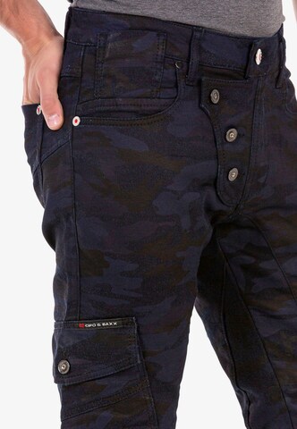 CIPO & BAXX Tapered Jeans in Mischfarben