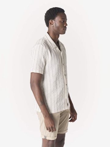 KOROSHI - Ajuste regular Camisa en blanco