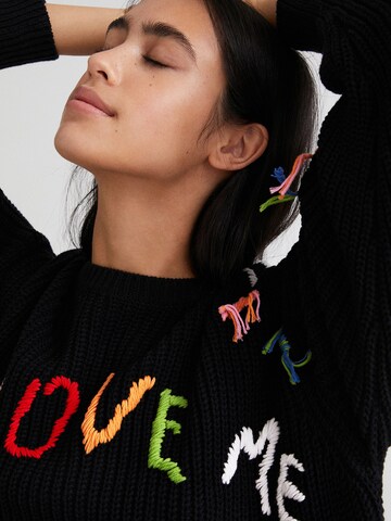 Desigual Svetr 'I Love Me' – černá