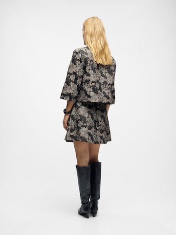 OBJECT Pusero 'OBJJUNA' värissä musta